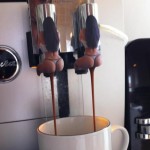 Machine à café de mauvais goût