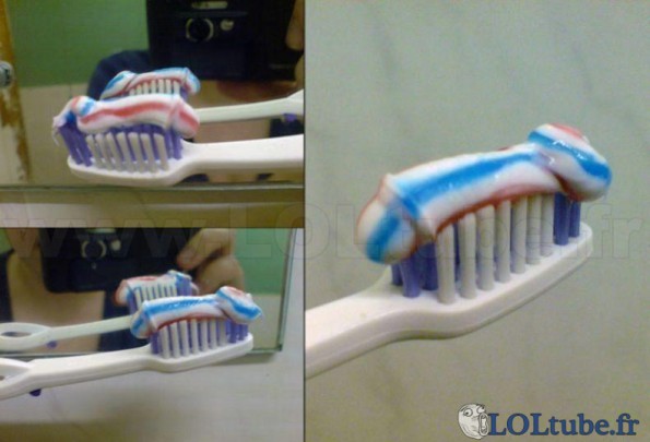 Message subliminal sur une brosse à dents