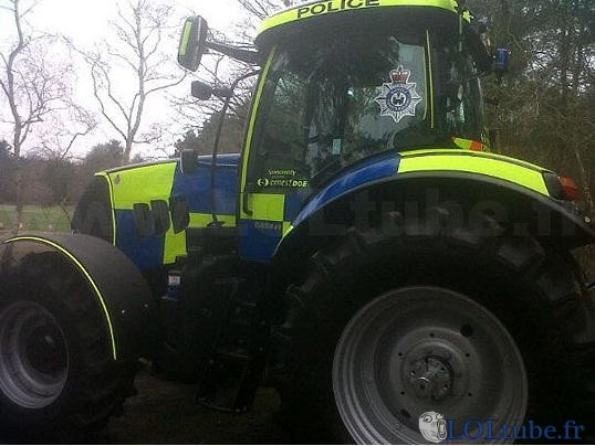 Police en tracteur