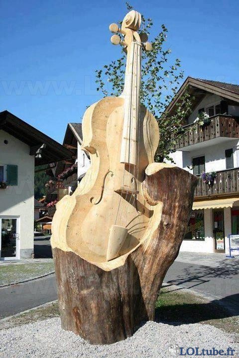Un arbre converti en violon