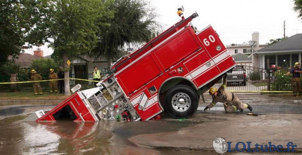 Ce pompier n'aime pas l'eau