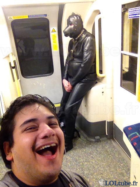 un drôle de type dans le métro