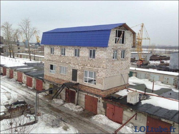 Une maison étrange