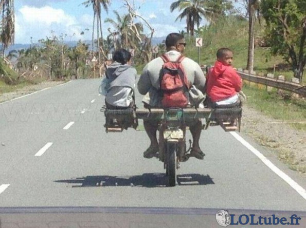 Transport d'enfants sur moto