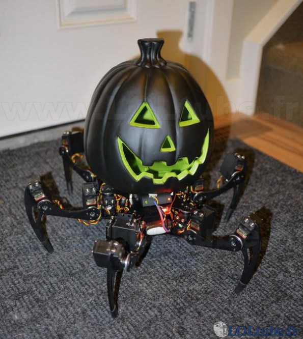 Citrouille d'halloween robotisée