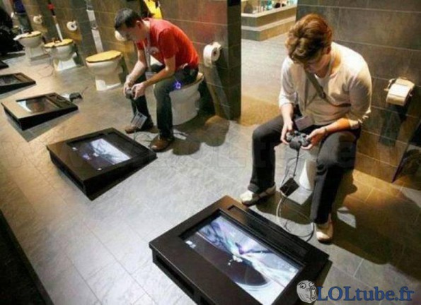 Toilettes jeux vidéos