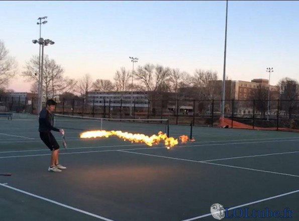 Tennis enflammé