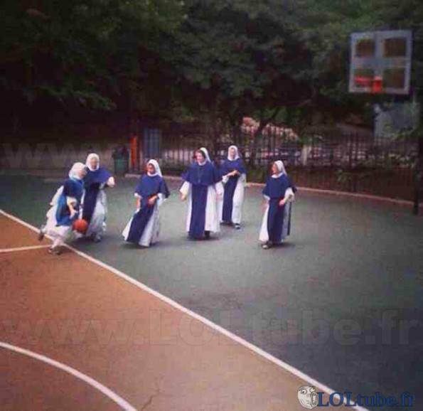 Des nonnes basketeuses