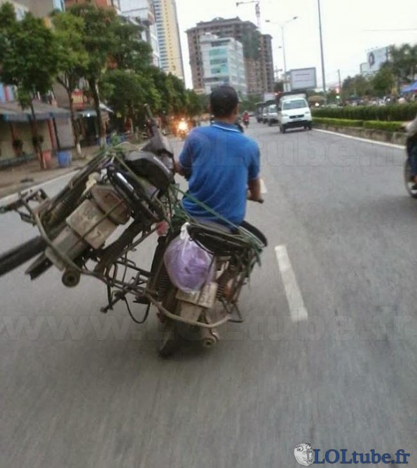 Transporter une moto en moto